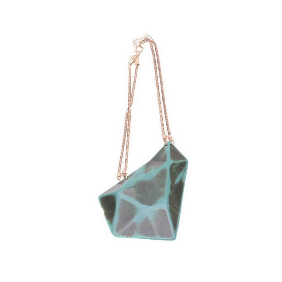 RESIN CHEST SHORT NECKLACE