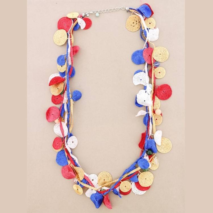 COLLAR LARGO PIEZAS GANCHILLO COLORES