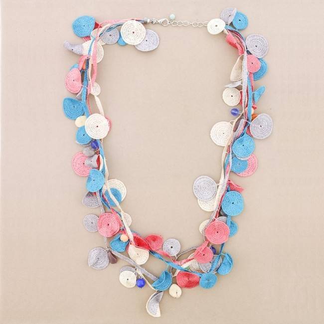 COLLAR LARGO PIEZAS GANCHILLO COLORES