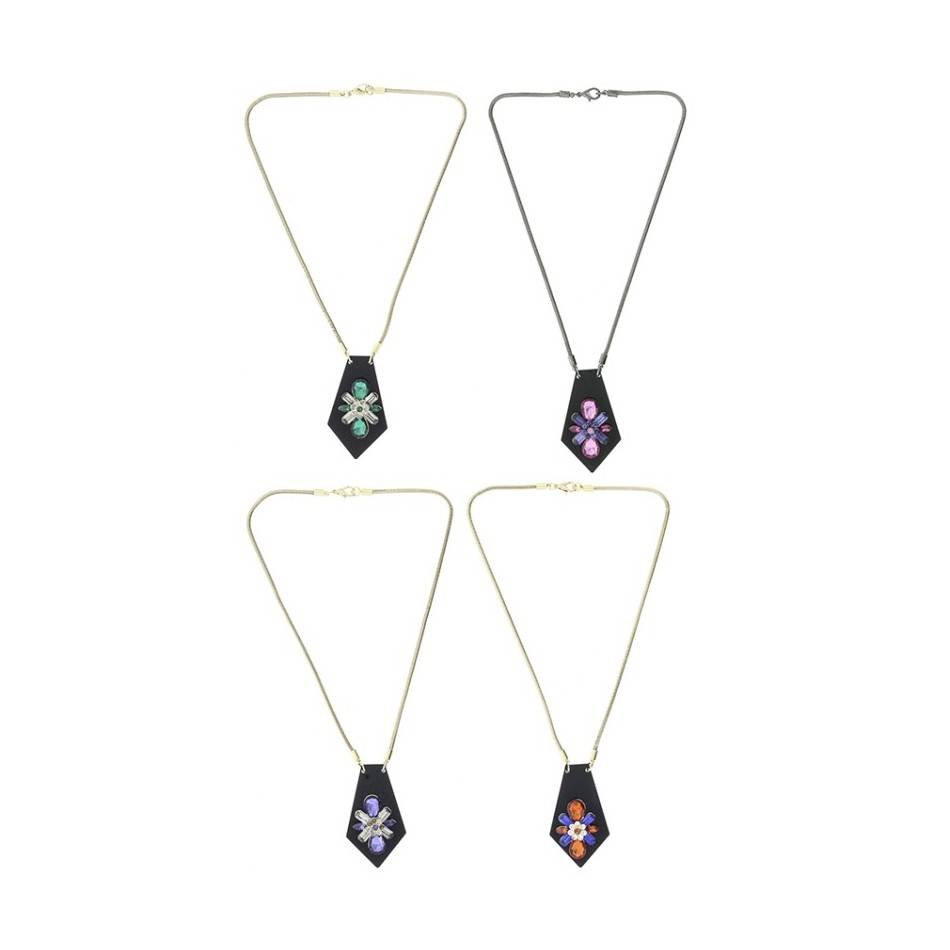 ACRYLIC BEADS SHORT NECKLACE