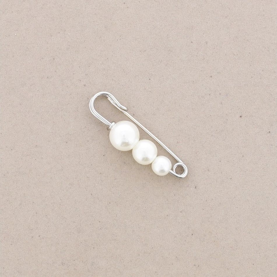 BROCHE IMPERDIBLE TRES BOLAS IMITACIÓN PERLA