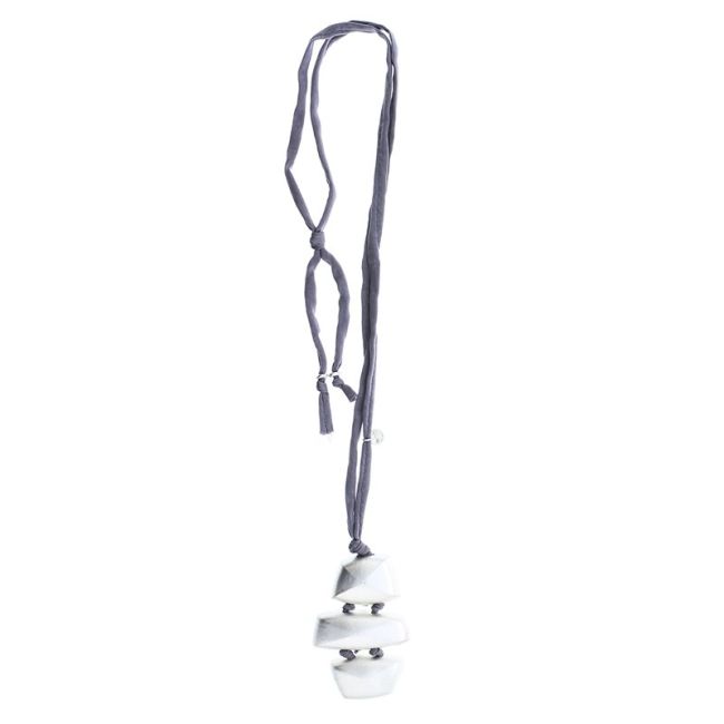 LONG METAL PENDANT NECKLACE