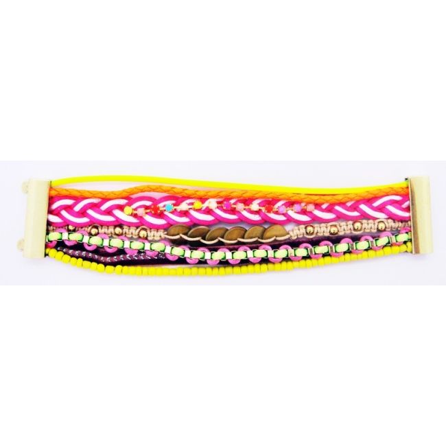 ETHNIC BRACELET WITH MAGNET CLOSURE
