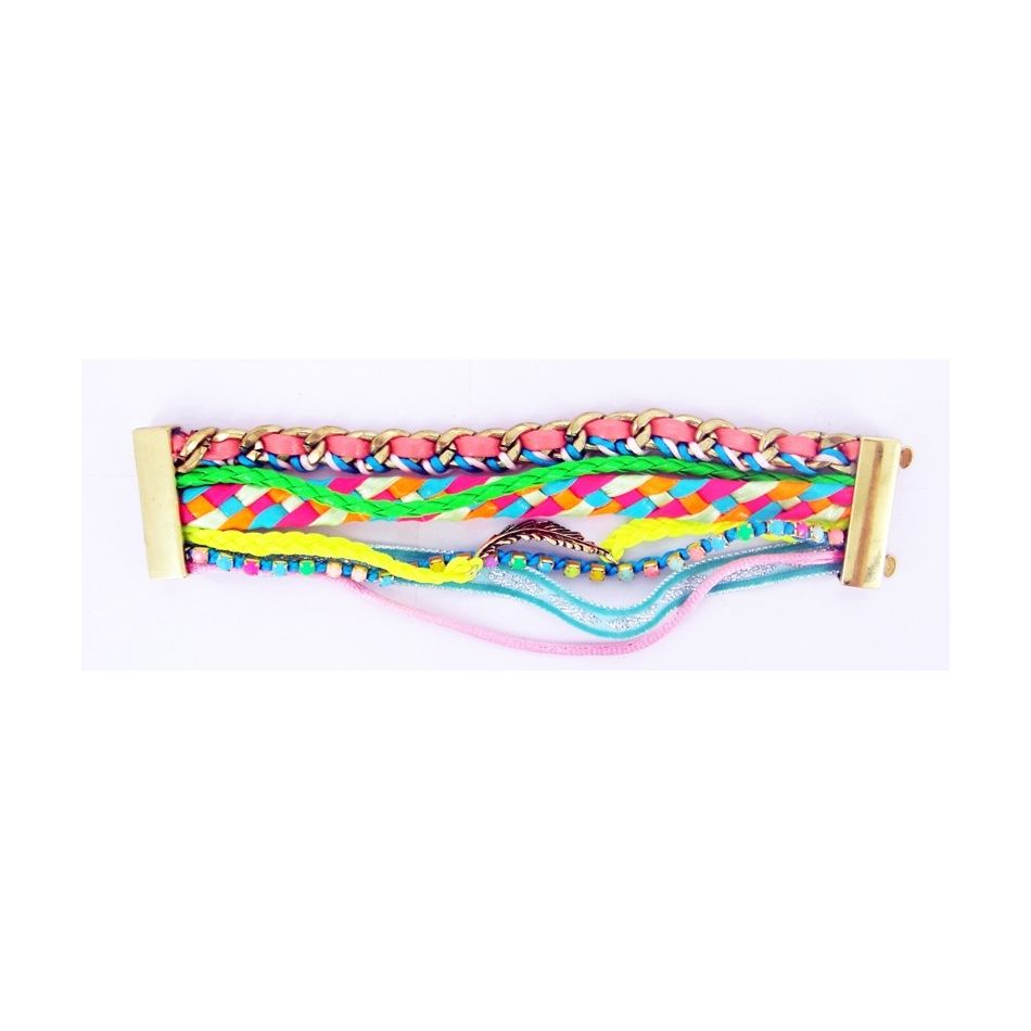 ETHNIC BRACELET WITH MAGNET CLOSURE