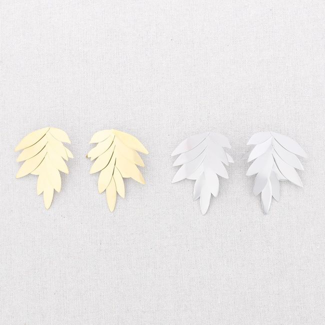 LEAF STEEL EARRINGS