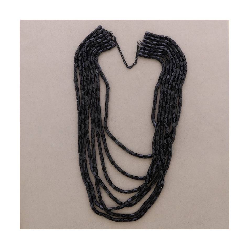 LONG NECKLACE WITH METAL CHAINS