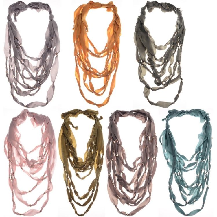 9 STRIPS FABRIC SHORT NECKLACE WITH METAL BEADS 2