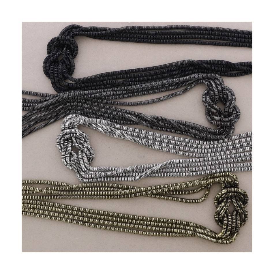 LONG NECKLACE WITH METAL CHAINS