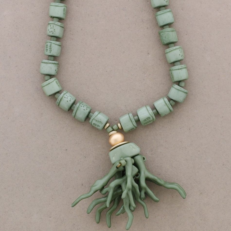 GARGANTILLA RESINA COLGANTES CORAL