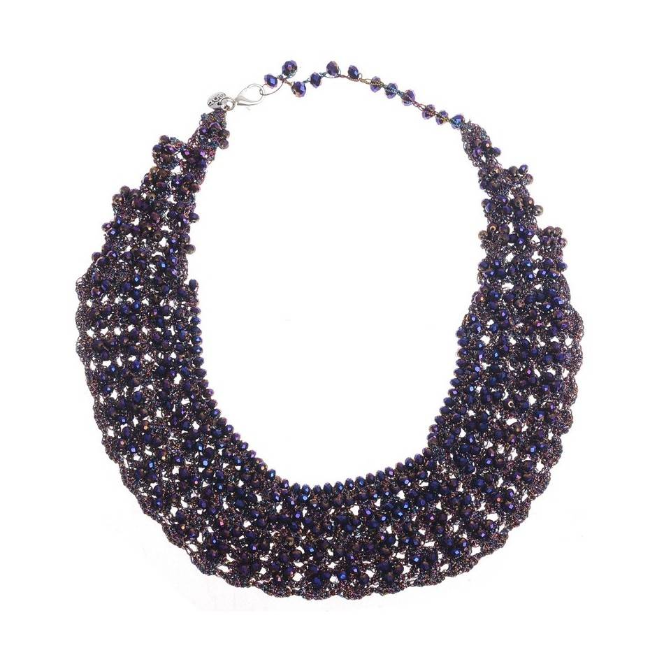 WOVEN SHORT NECKLACE WITH FACETED CRYSTALS