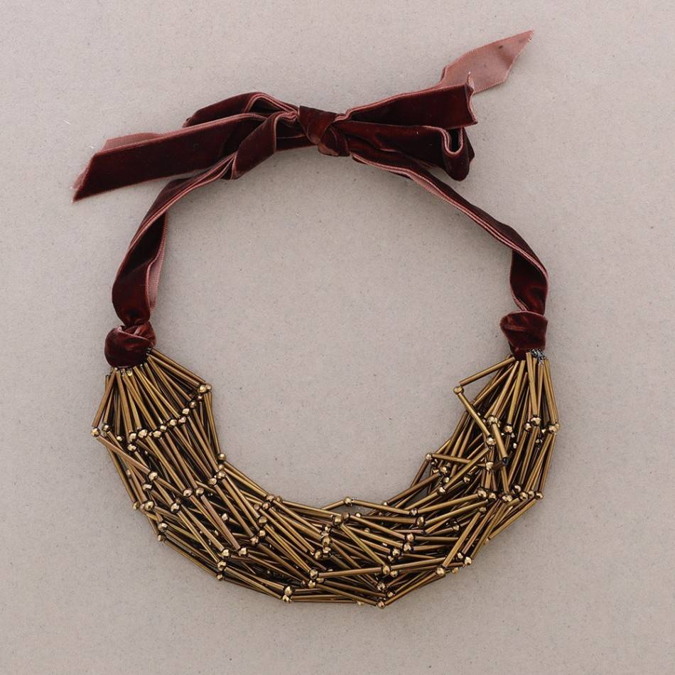 BEADED MULTI-STRAND SHORT NECKLACE