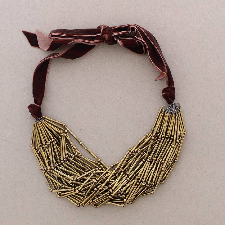 BEADED MULTI-STRAND SHORT NECKLACE