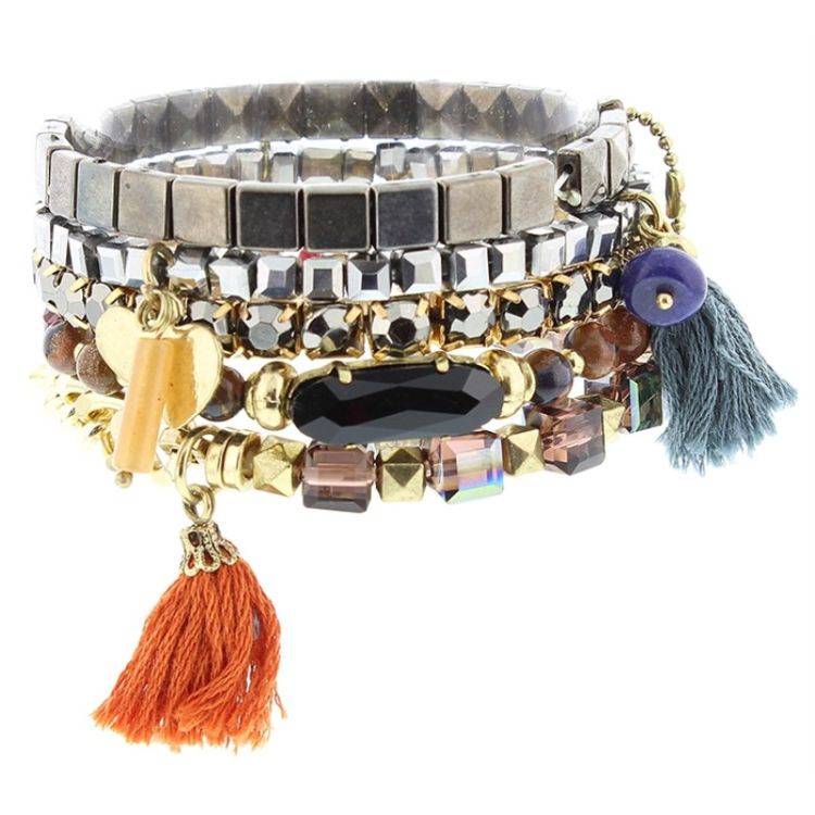 BRACELET 5 STRIPS VARIOUS CHARMS