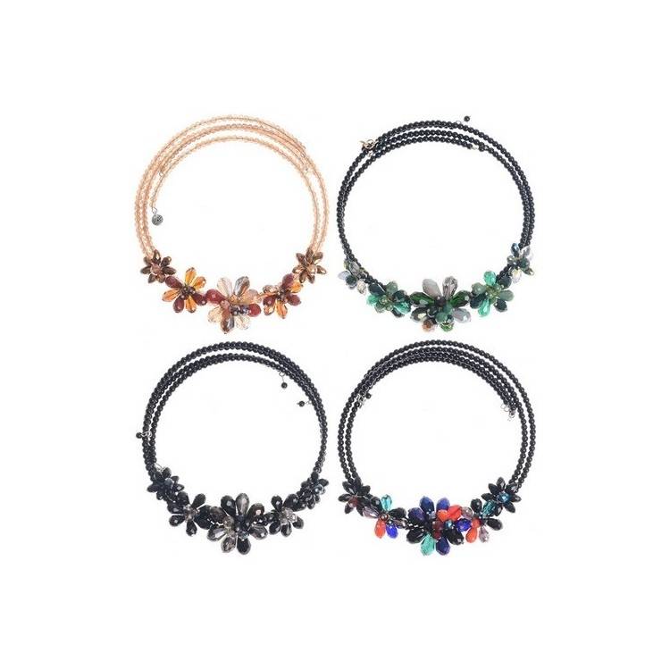 CRYSTAL FLOWERS HOOP SHORT NECKLACE 2