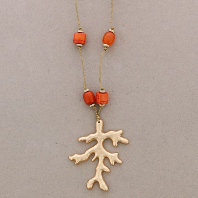 COLLAR LARGO CUENTAS RESINA COLGANTE CORAL METAL