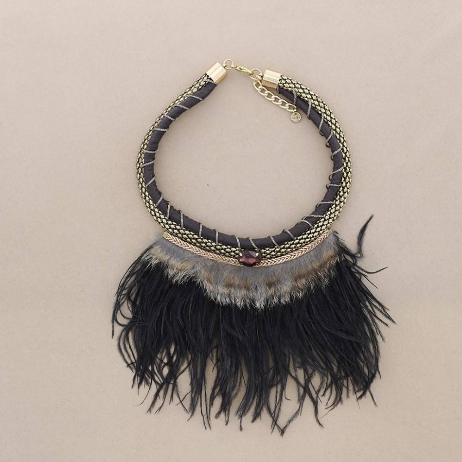 FEATHERS SHORT NECKLACE