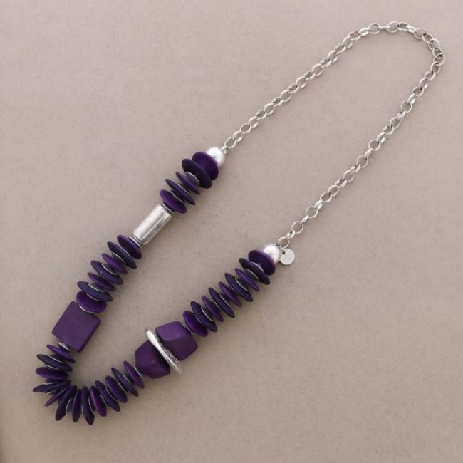 LONG BEAD NECKLACE