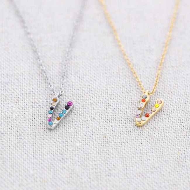 INITIAL V STEEL CRYSTALS SHORT NECKLACE