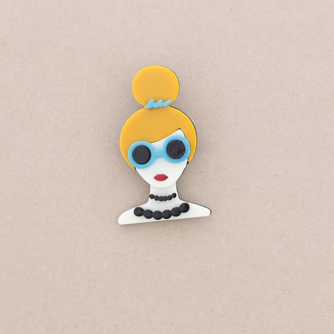 BROCHE RESINA CHICA MOÑO