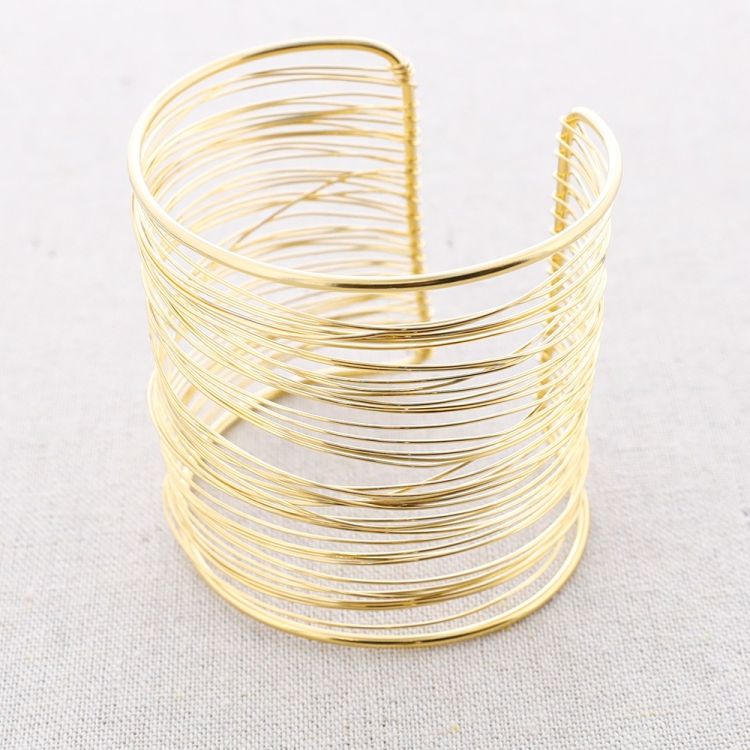 ADJUSTABLE STEEL WIRE BRACELET