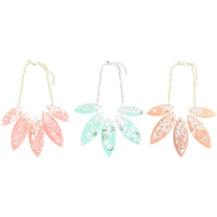 RESIN PENDANT SHORT NECKLACE 2
