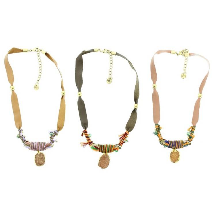 DELUXE ETHNIC LEATHER SHORT NECKLACE 2