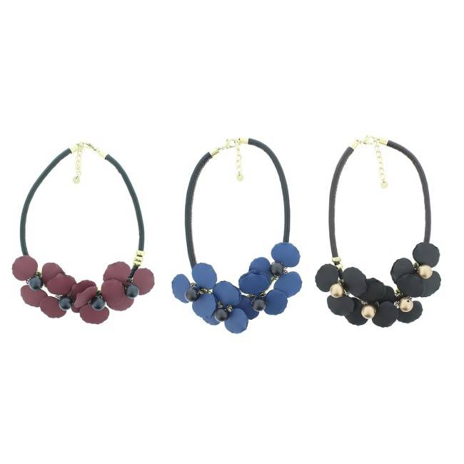 4 FLOWERS SHORT NECKLACE