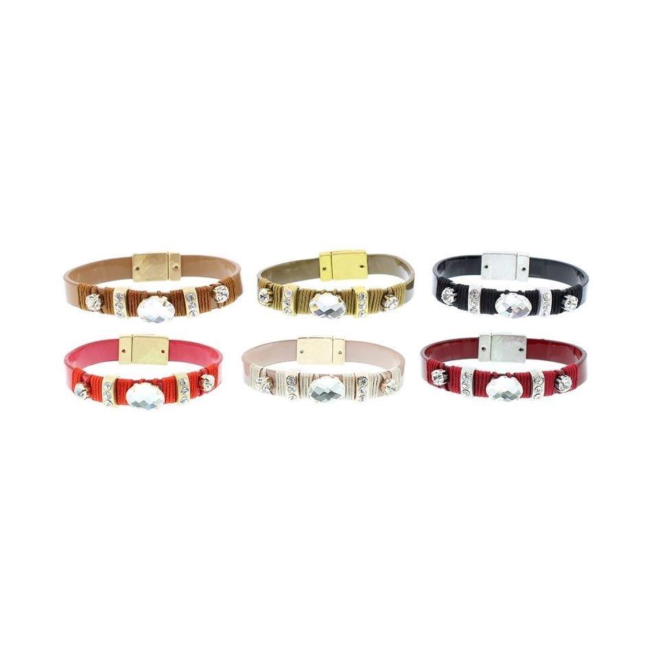 CRYSTALS METALLIC LEATHER BRACELET