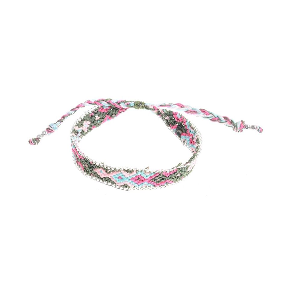 ETHNIC MACRAME BRACELET