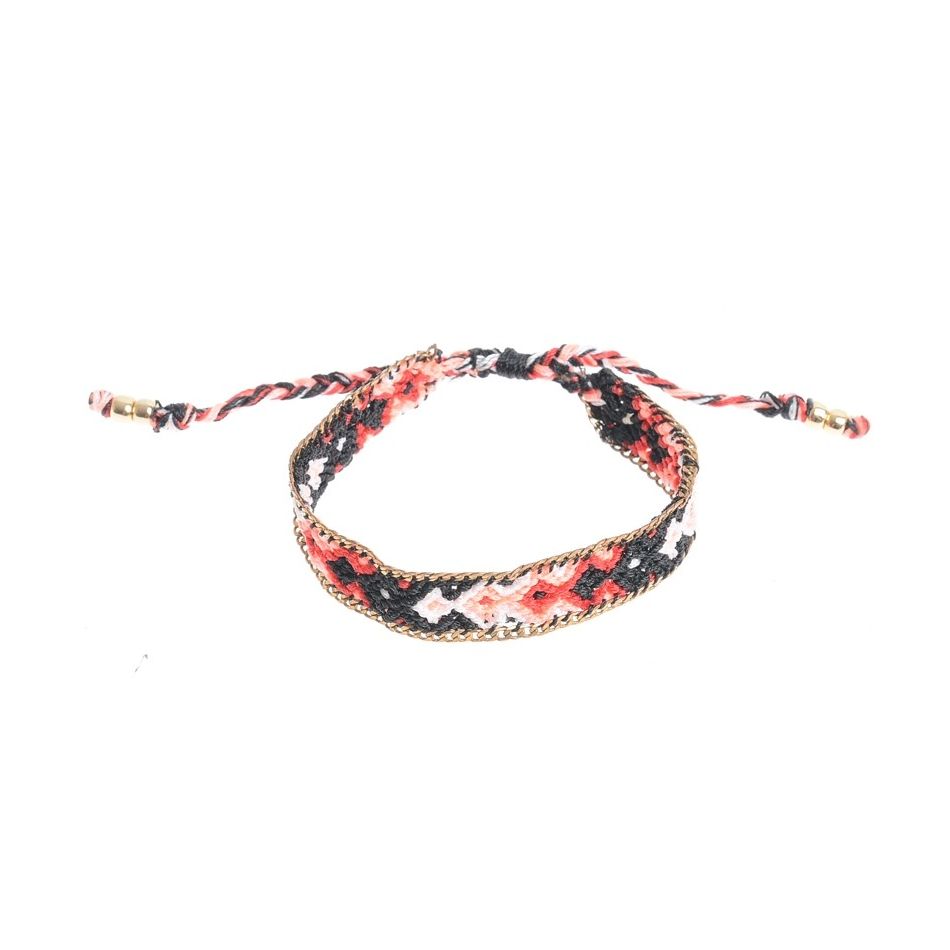 ETHNIC MACRAME BRACELET