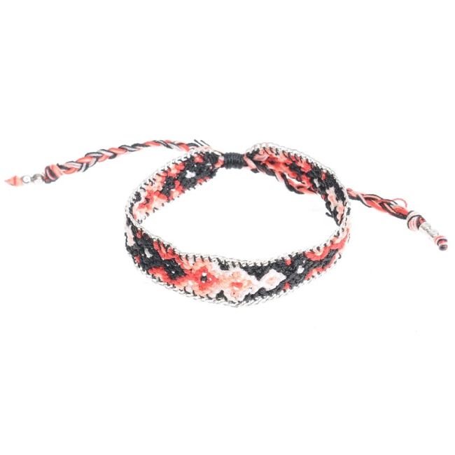 ETHNIC MACRAME BRACELET