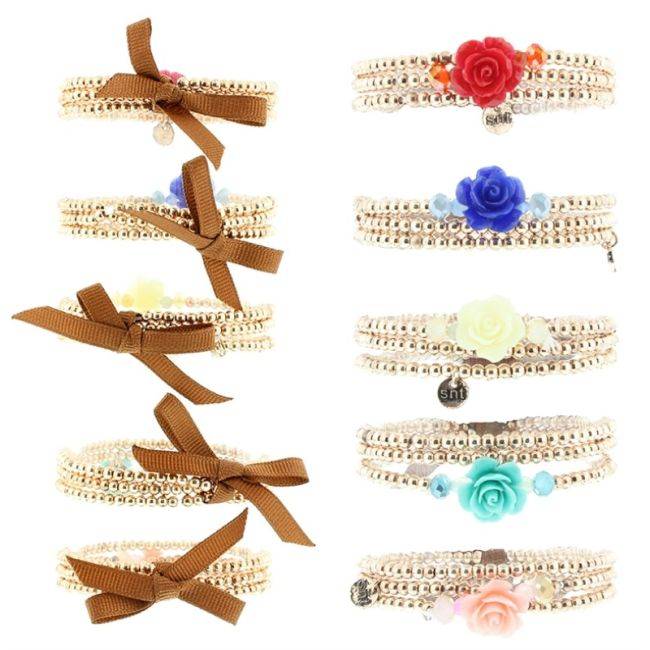 BRACELET 3 STRIPS METAL FLOWER BEADS