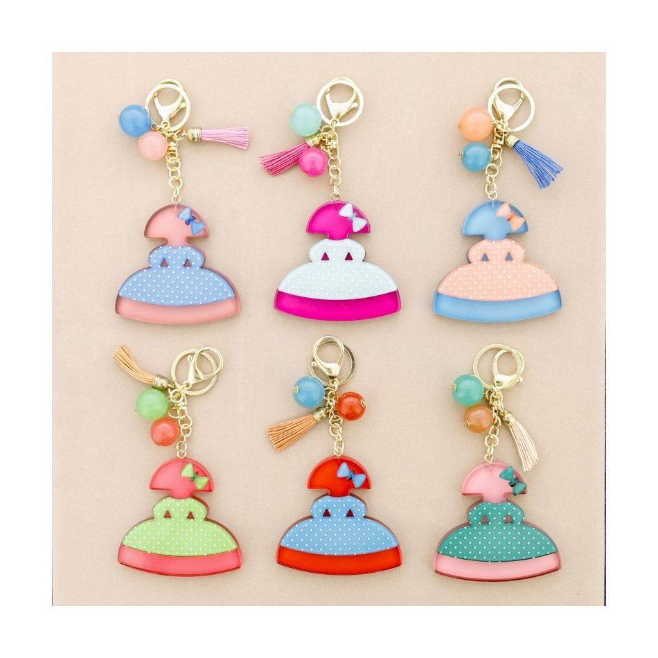 MENINA RESIN PENDANT KEYCHAIN