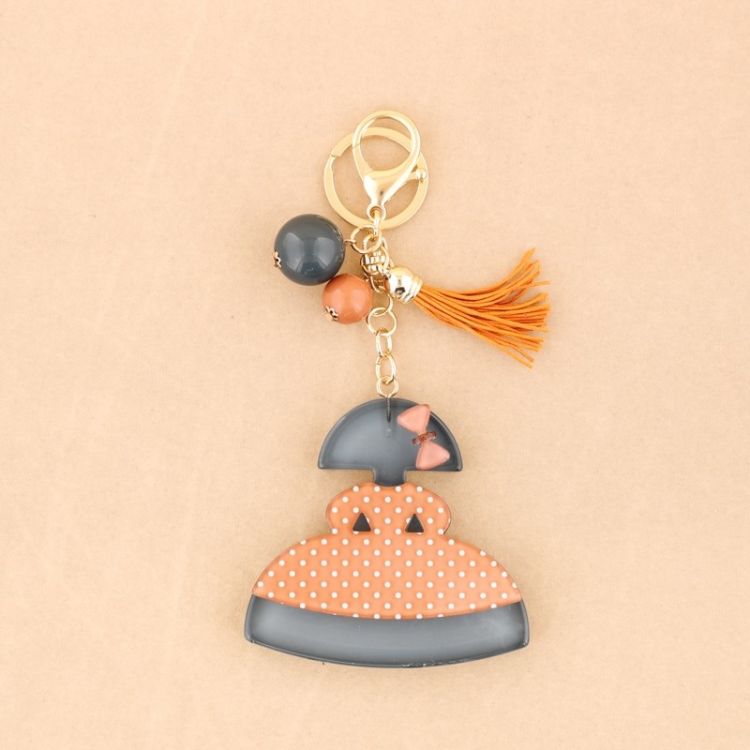 MENINA RESIN PENDANT KEYCHAIN 2
