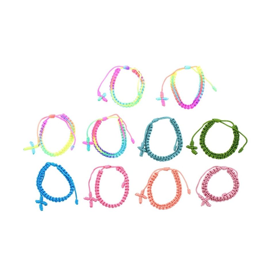 MACRAMÉ CROSS BRACELET