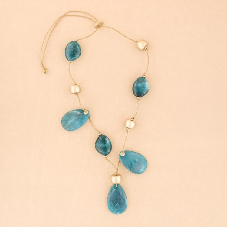 COLLAR LARGO CUENTAS RESINA 2
