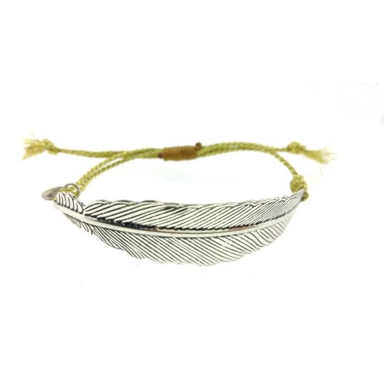 METAL LEAF MACRAMÉ BRACELET 2