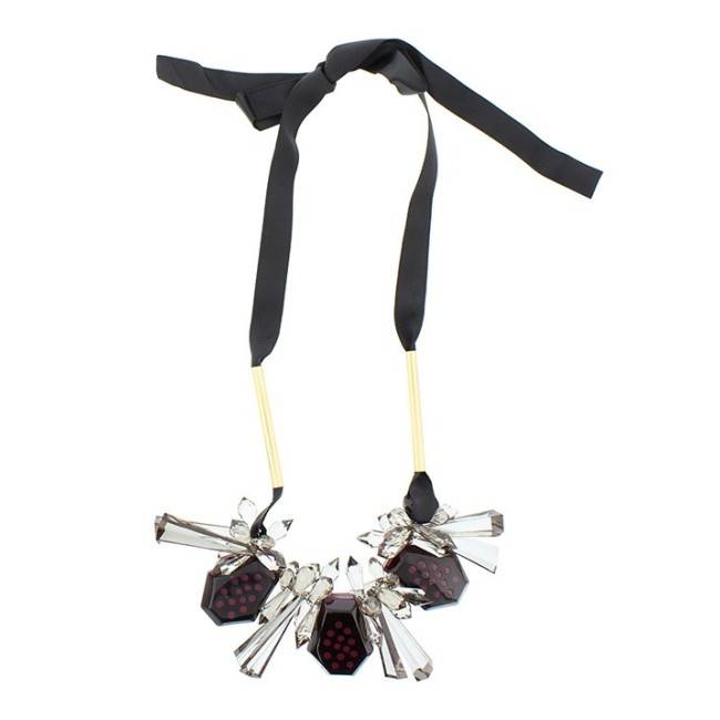 RESIN BOW SHORT NECKLACE