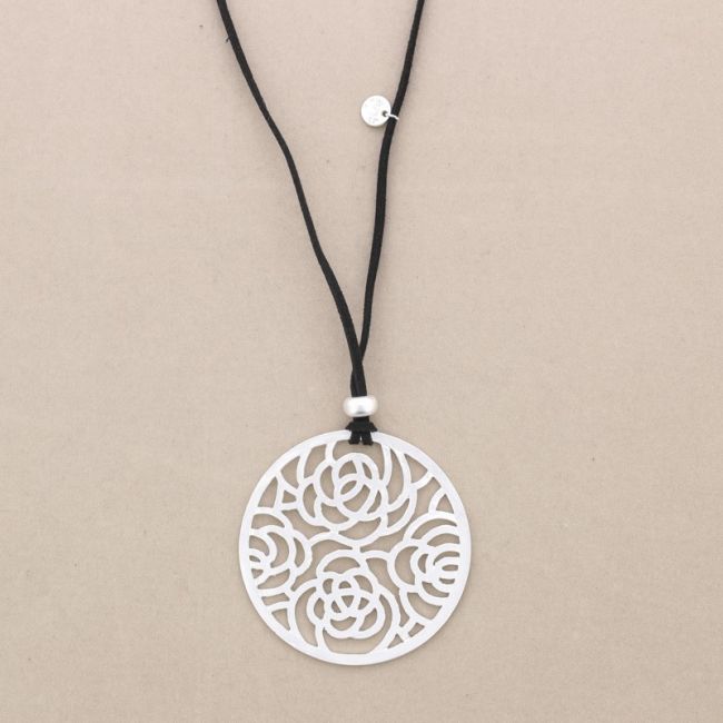 LONG NECKLACE PENDANT METAL FRETWORK MEDALLION