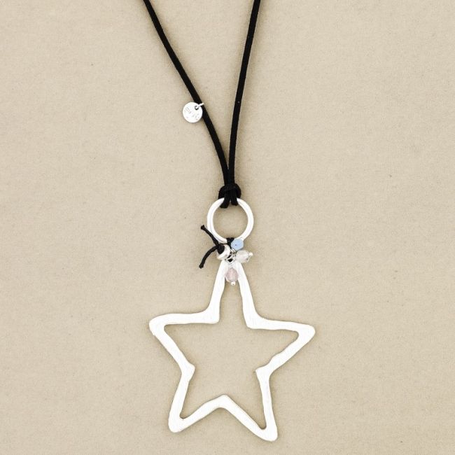 LONG STAR PENDANT NECKLACE
