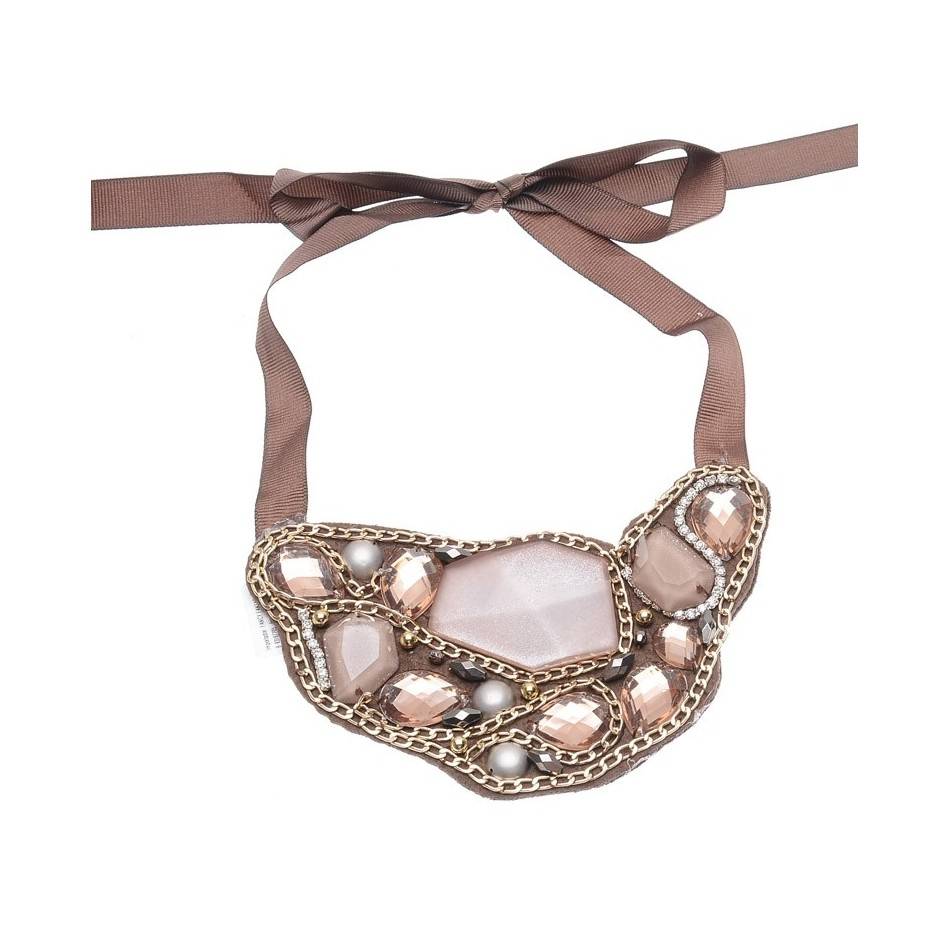 COLLAR BABERO CUENTAS FACETADAS