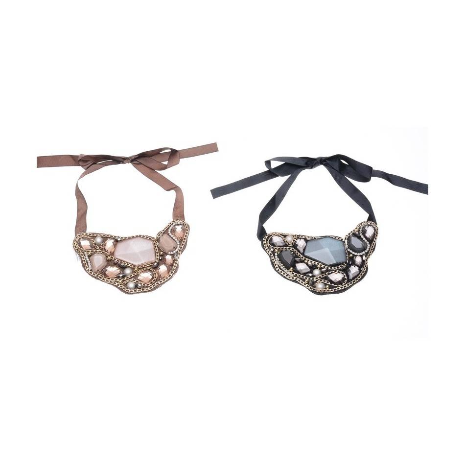 FACETED BEADS BIB NECKLACE