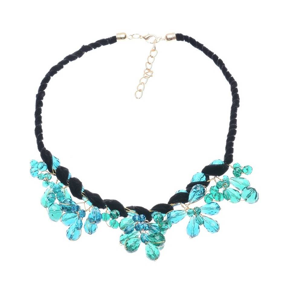 CRYSTAL DROPS SHORT NECKLACE