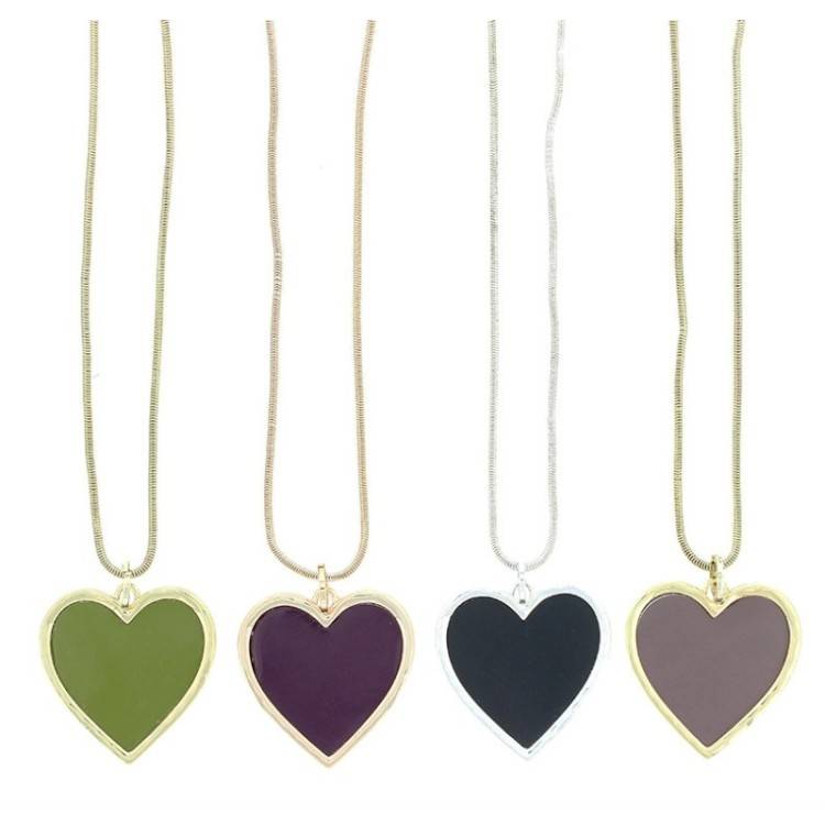 COLLAR LARGO COLG. METAL RESINA 2