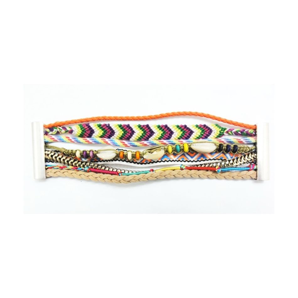 ETHNIC BRACELET WITH MAGNET CLOSURE