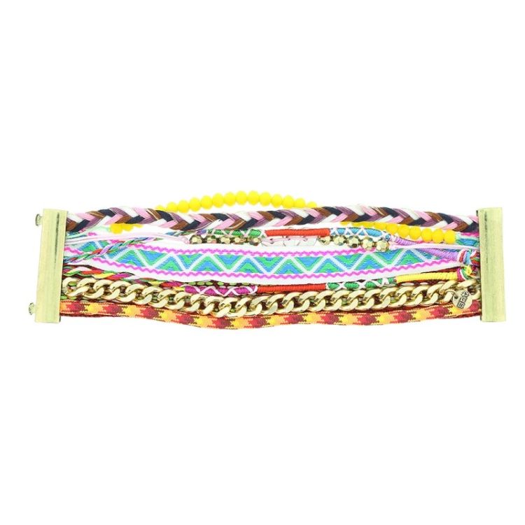 MULTI-STRAND BRACELET WITH MAGNET CLOSURE
