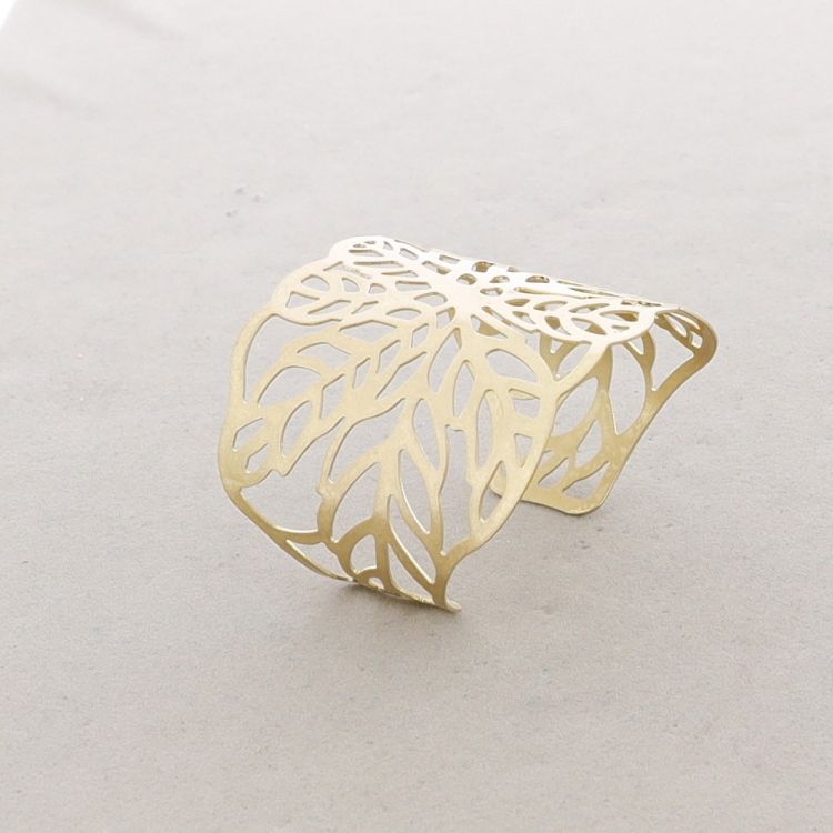 ADJUSTABLE FILIGREE METAL BRACELET