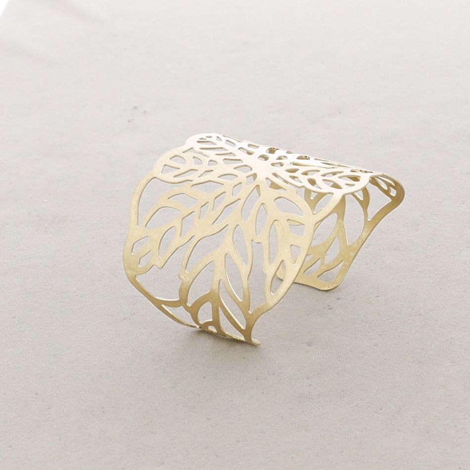 ADJUSTABLE FILIGREE METAL BRACELET