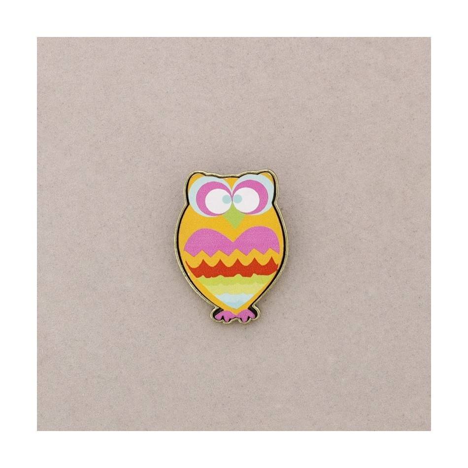 BROCHE FIGURA METAL MADERA