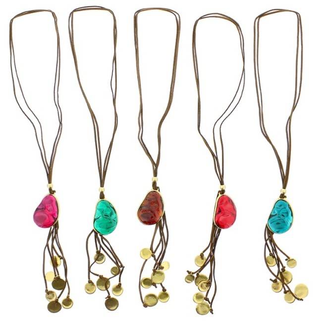 COLLAR LARGO CUENTAS METAL RESINA